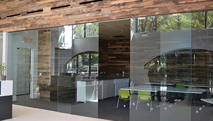 Glass Partitions: Maximizing Space